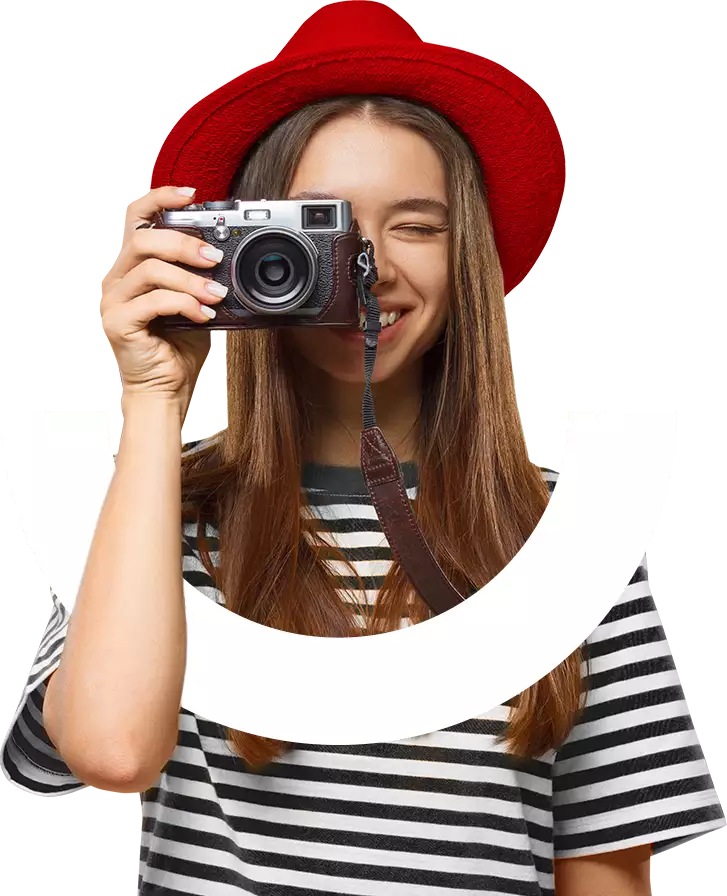 slide-ragazza-con-macchina-fotografica.png.webp